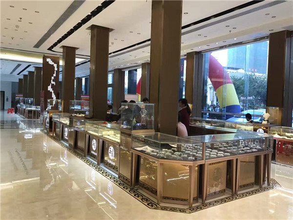 玻璃玉器珠寶展示柜—玉商集團(tuán)：揭陽(yáng)玉器市場(chǎng)